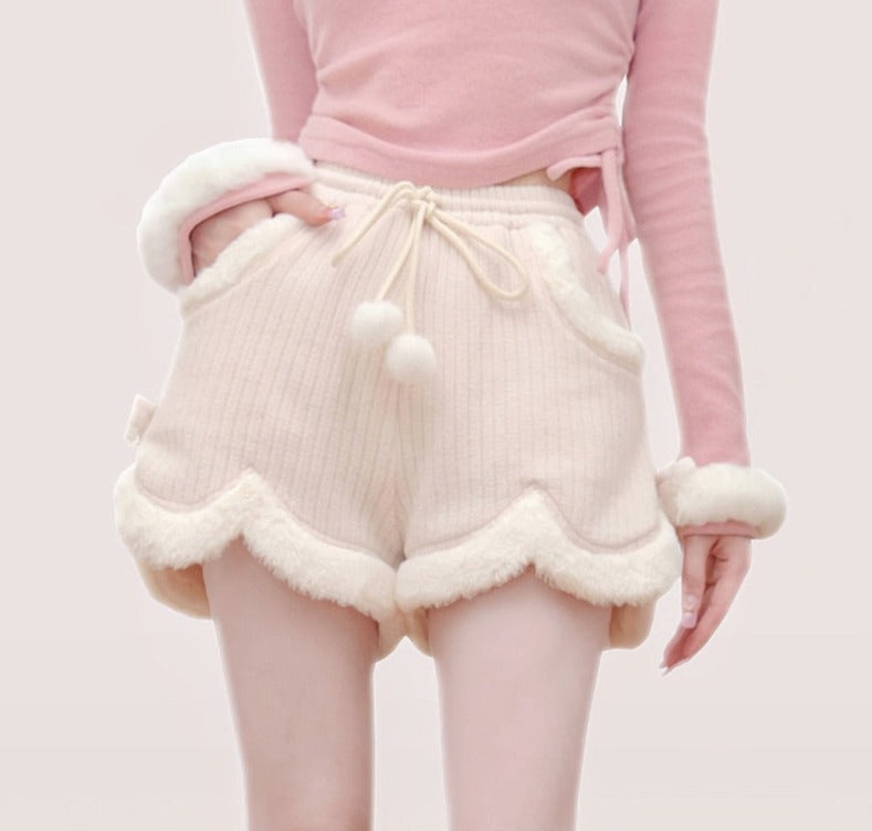 Fur trimmed dollette shorts - fur - kawaii - pink - plush - pom