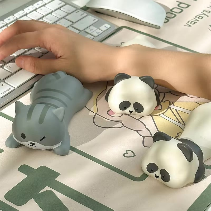 Kawaii friends wrist rest - bunny - cats - gamer - gaming - kawaii