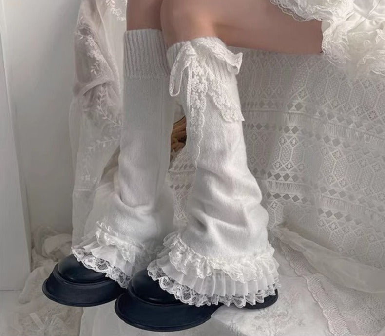 Kawaii ruffled & layered white lace leg warmers