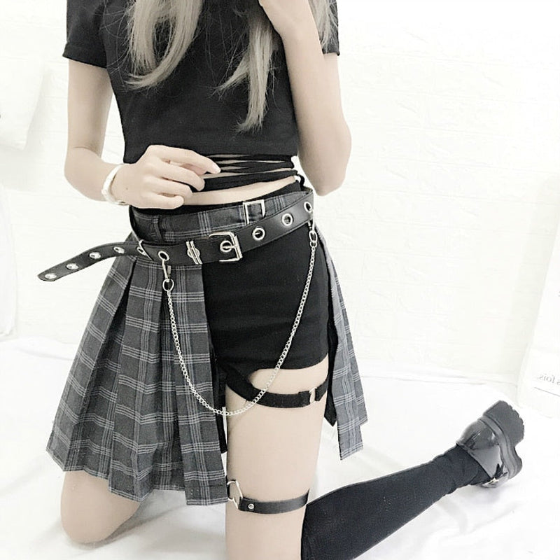 Punk rock pleated skirt - crop top - tops - dark fashion - goth - gothic