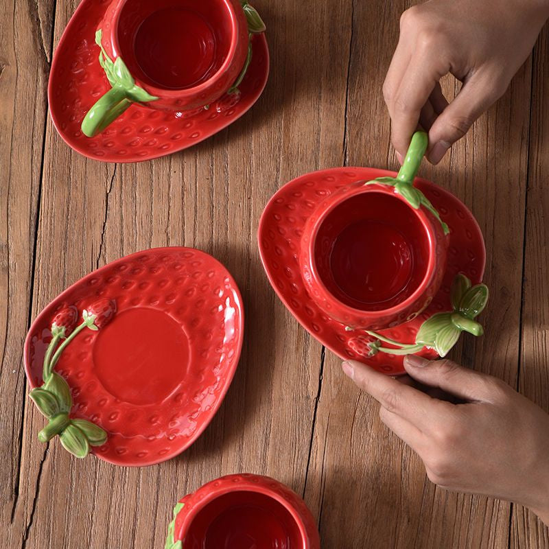 Kawaii Realistic Ceramic Strawberry Shaped Coffee Cup Mug