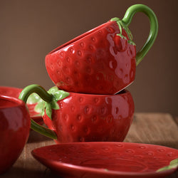 Kawaii Realistic Ceramic Strawberry Shaped Coffee Cup Mug