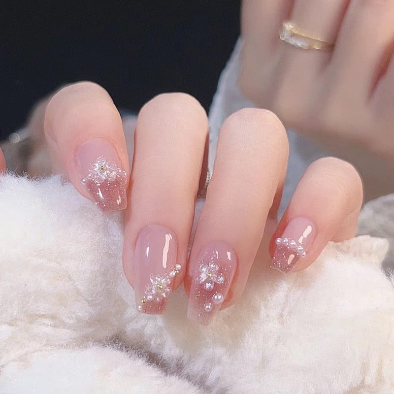 Short angelic press on nails - beauty - fairy-kei - fairycore - kawaii - nails