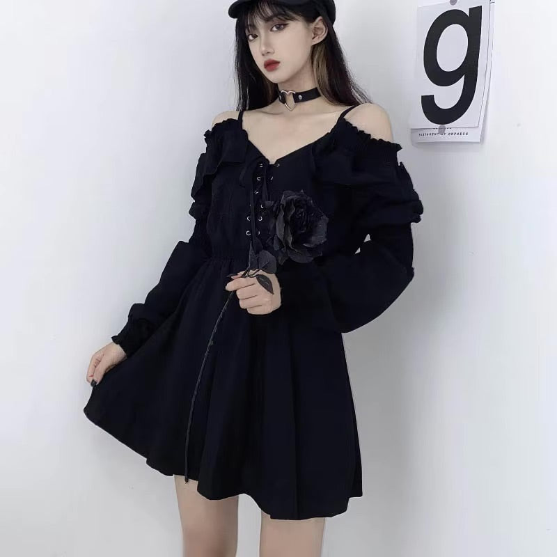goth dress InGoticos Women Gothic Sexy Lace Patchwork Sleeve Fishtail Velvet Without Choker & Umbrella Black: Clothing, Shoes & Jewelry or dramatic evening occasions. Off-shoulder Black Ruffled Lace-Up Slouchy