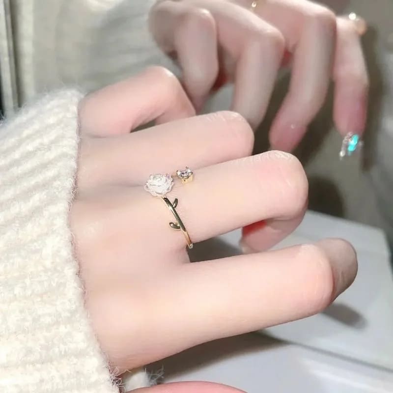 Kawaii white rose spiral fairycore rhinestone ring