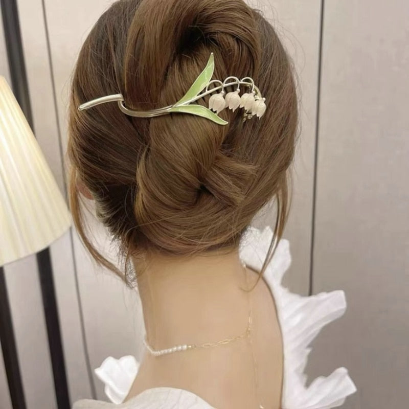 Dainty Floral Hair Claw Clip - claws, coquette, hair, hair accessories, hair claw Kawaii Babe