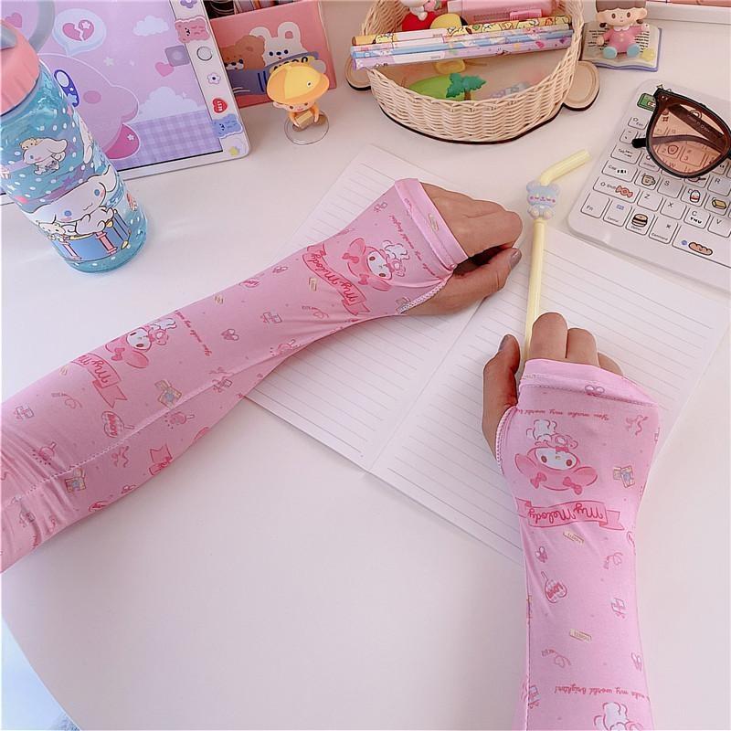 MIKAGE SHIN Arm Warmer Hot Pink